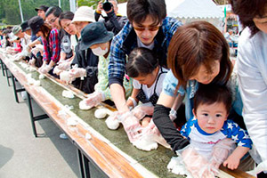 20130526田束山つつじまつり福興市