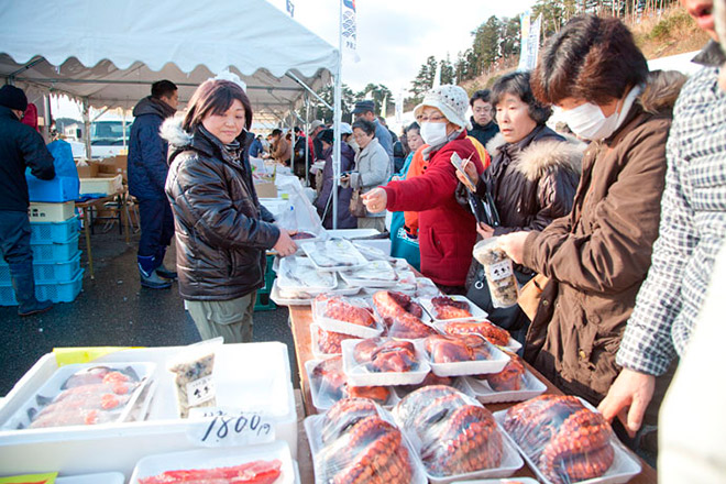 20121229南三陸おすばで復興市