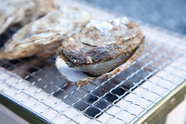 牡蠣の焼き方 七輪 炭火焼編 山内鮮魚店の海鮮レシピ