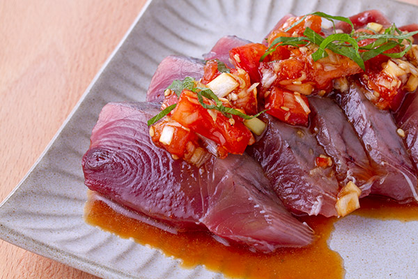 カツオ刺身 ネギトマトだれ | 山内鮮魚店の海鮮レシピ
