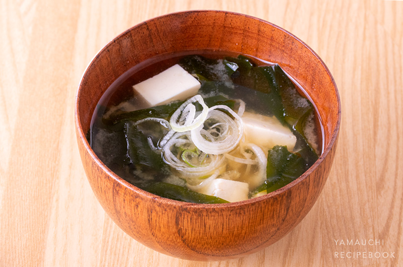 わかめと豆腐の味噌汁　レシピ