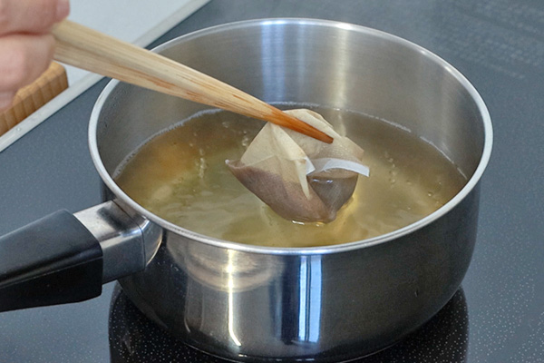 わかめと豆腐の味噌汁　レシピ4