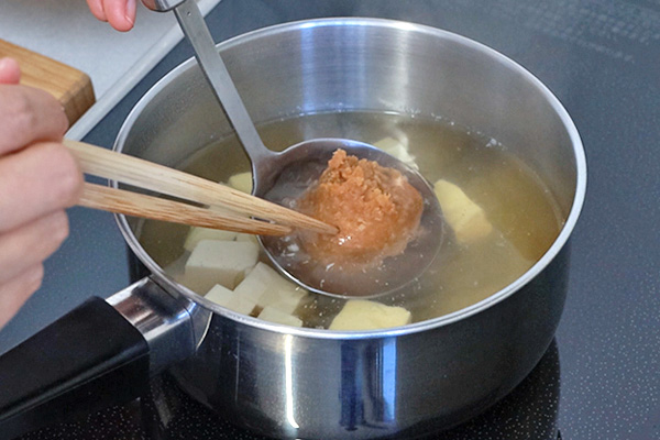 わかめと豆腐の味噌汁　レシピ6