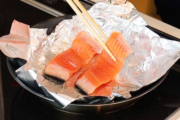 鮭　焼き方　フライパン　レシピ